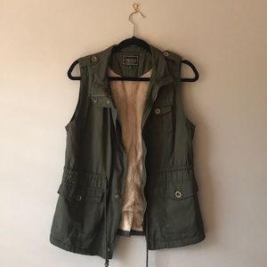 Olive Green C’Esttoi Vest with Faux Fur Lining